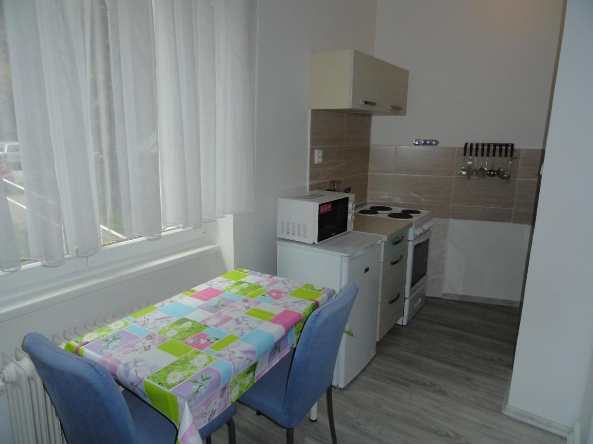 Apartmán Sluka Jilemnice Exterior foto